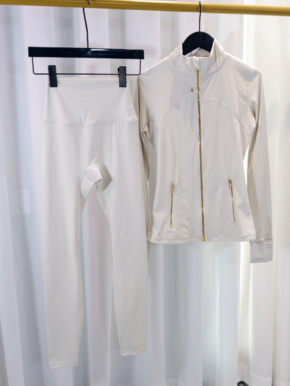 Gold zipper jacket and yoga pants set. 
Quick-dry and breathable, slimming and lightweight, tight-fitting