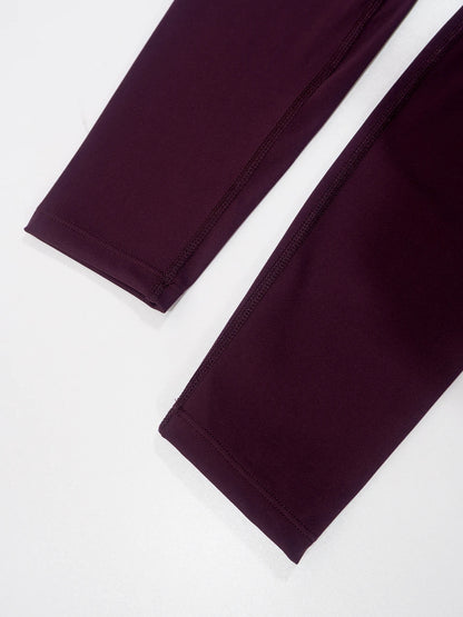 Gold zipper jacket and yoga pants set. 
Quick-dry and breathable, slimming and lightweight, tight-fitting